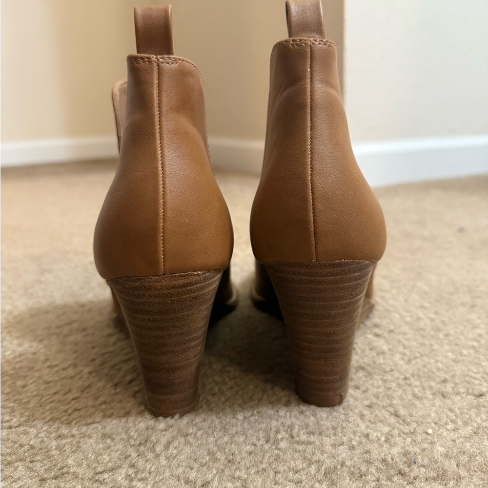 Report Tan Wedge Ankle Boots | Size 8.5 - Picture 2 of 4